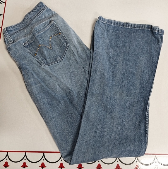 Levi's Denim - Levi's Blue Flare Leg Jeans Classic Denim